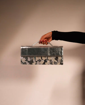 THE LONG ISLAND CLUTCH- SLIVER