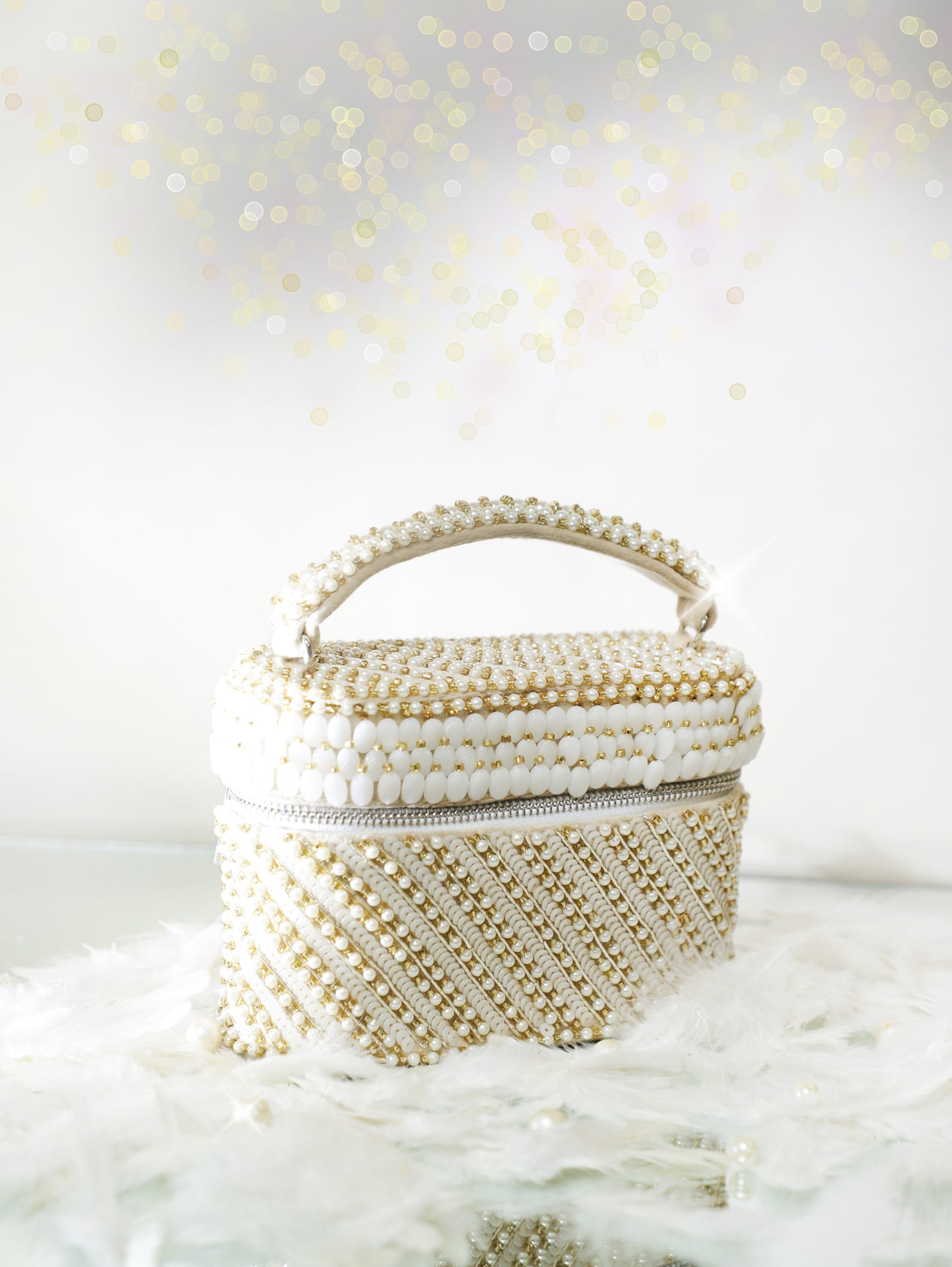Laura Pearl Ivory White Cube Bag